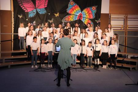 Območna revija otroških in mladinskih pevskih zborov občin Kamnik in Komenda (52)